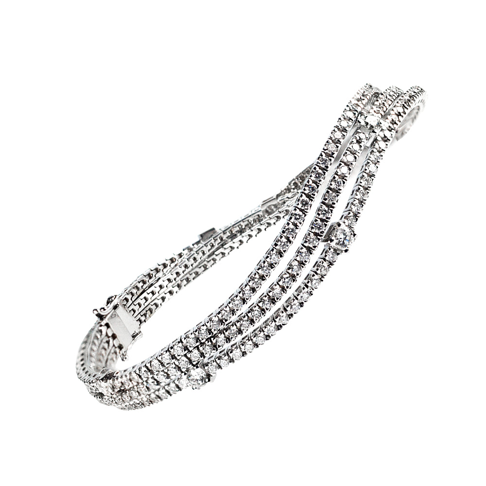 Tennis bracelet three rows with diamonds