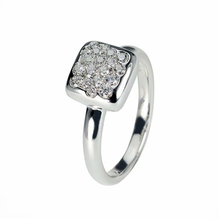 White gold Ring with diamonds